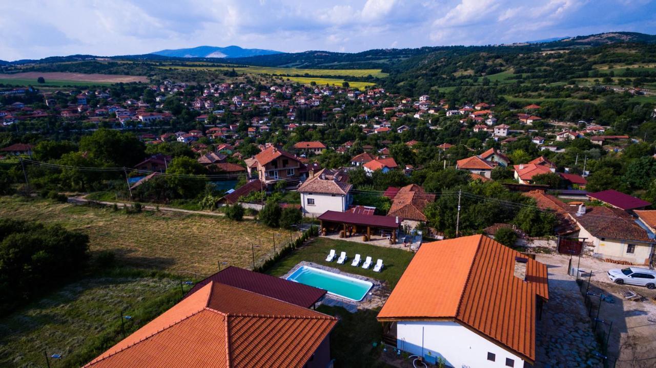 Етно Комплекс "Поп Грую Бански" Banya  Экстерьер фото